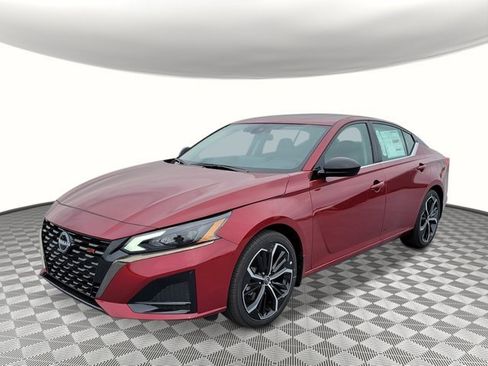 New 2025 Nissan Altima 2.5 SR image 1