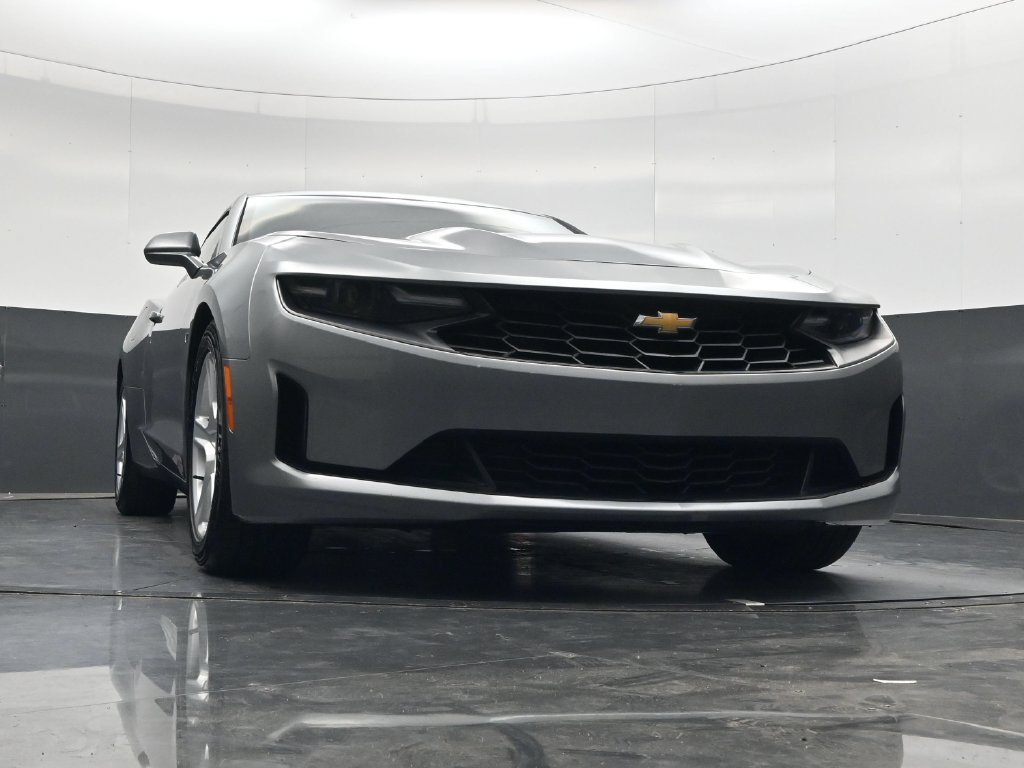 Used 2023 Chevrolet Camaro LT RWD image 30