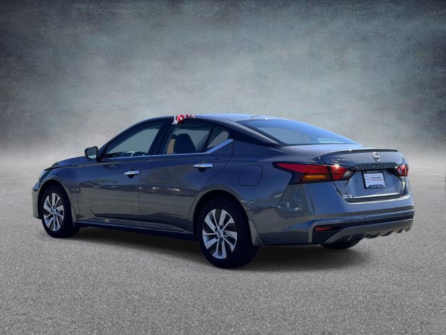 Used 2024 Nissan Altima 2.5 S FWD image 4