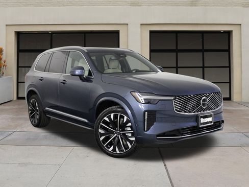 New 2026 Volvo XC90 B6 Plus w/ Protection Package Premier image 19