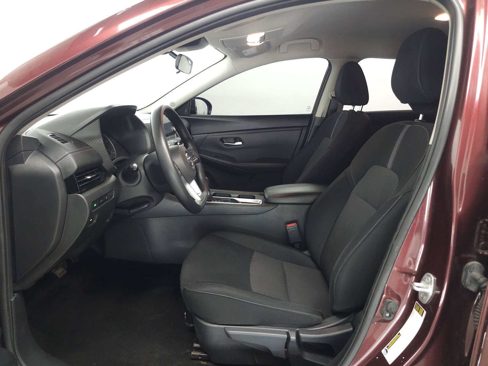 Used 2023 Nissan Sentra SV FWD image 4