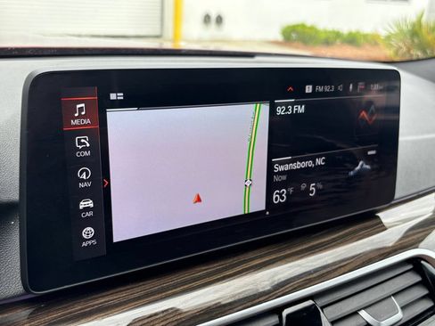 Used 2023 BMW 530i w/ Premium Package RWD image 20