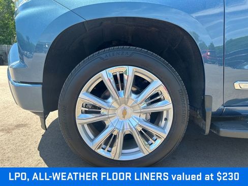 Used 2024 Chevrolet Silverado 1500 High Country w/ Technology Package AWD/4WD image 10