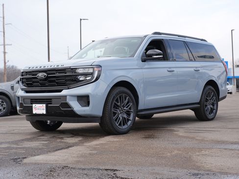 New 2026 Ford Expedition Max Platinum w/ Stealth Appearance Package image 8