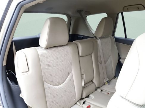 Used 2012 Toyota RAV4 4WD w/ Value Pkg image 25