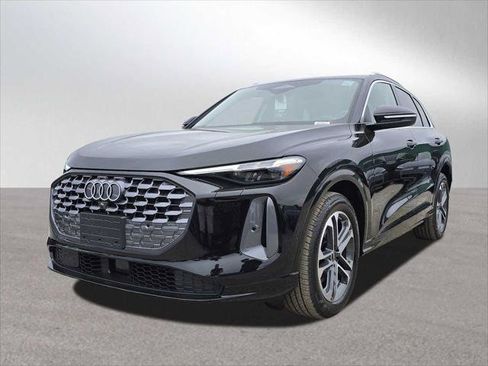 New 2025 Audi Q5 Prestige image 7