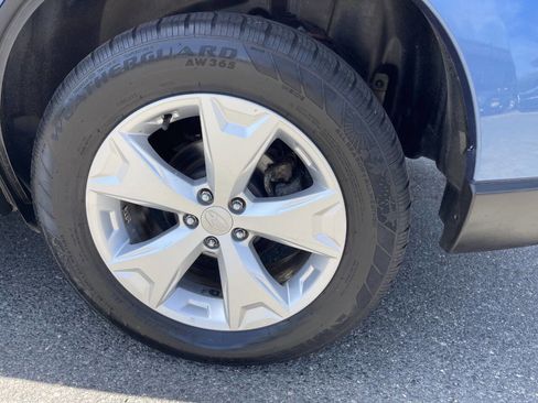 Used 2015 Subaru Forester 2.5i Premium w/ All-Weather Package image 12