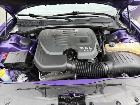 Used 2019 Dodge Charger SXT w/ Plus Group AWD/4WD image 30