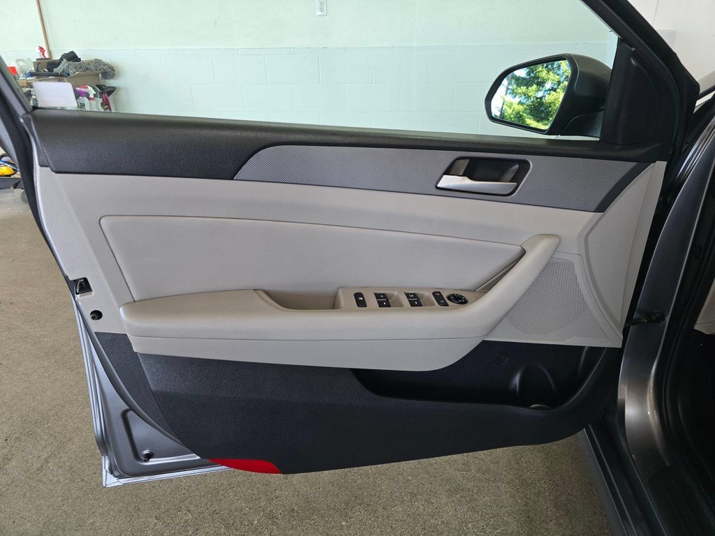 Used 2018 Hyundai Sonata SEL FWD image 23