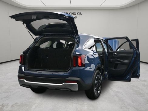 Used 2026 Kia Sorento S w/ S Panoramic Sunroof Package FWD image 19