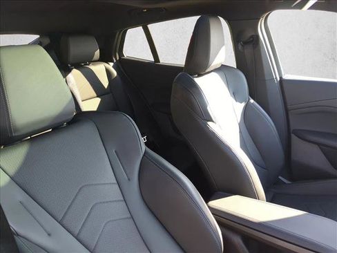 Used 2025 BMW X2 xDrive28i image 22