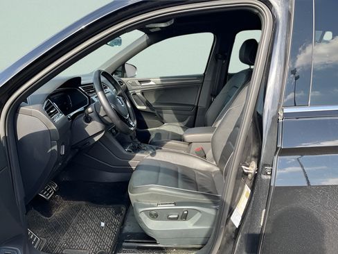 Used 2021 Volkswagen Tiguan SEL Premium R-Line AWD/4WD image 8