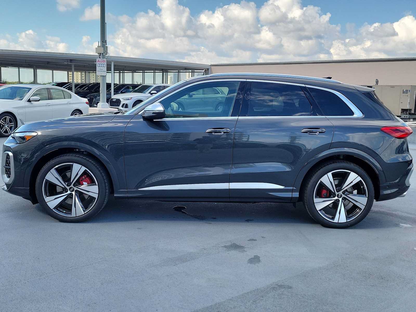 New 2026 Audi SQ5 Premium Plus AWD/4WD image 3