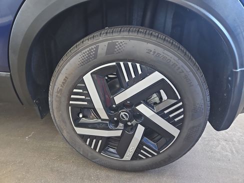 Used 2025 Nissan Kicks SV image 22