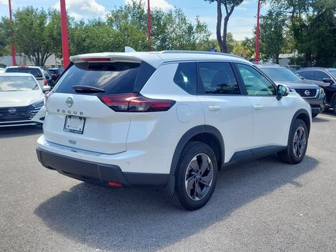 Certified 2025 Nissan Rogue SV w/ SV Premium Package FWD image 2