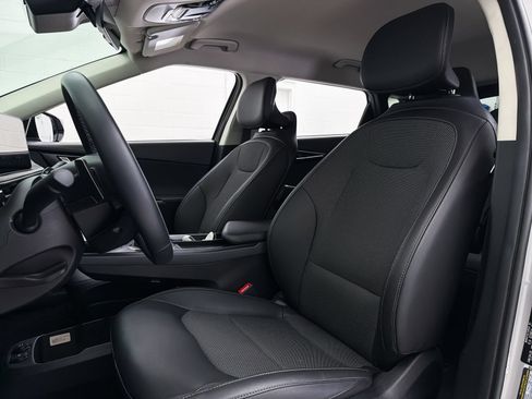 Used 2025 Kia EV6 Light RWD image 19