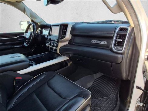 Used 2022 RAM 1500 Laramie RWD image 16