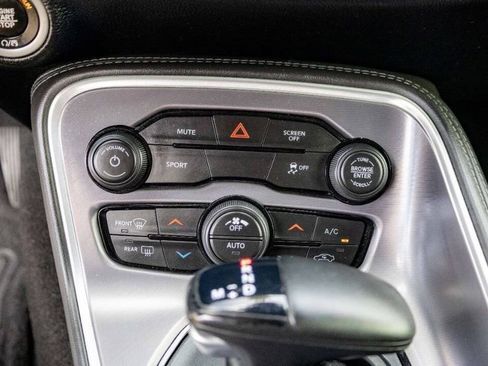 Used 2019 Dodge Challenger SXT w/ Blacktop Package image 27