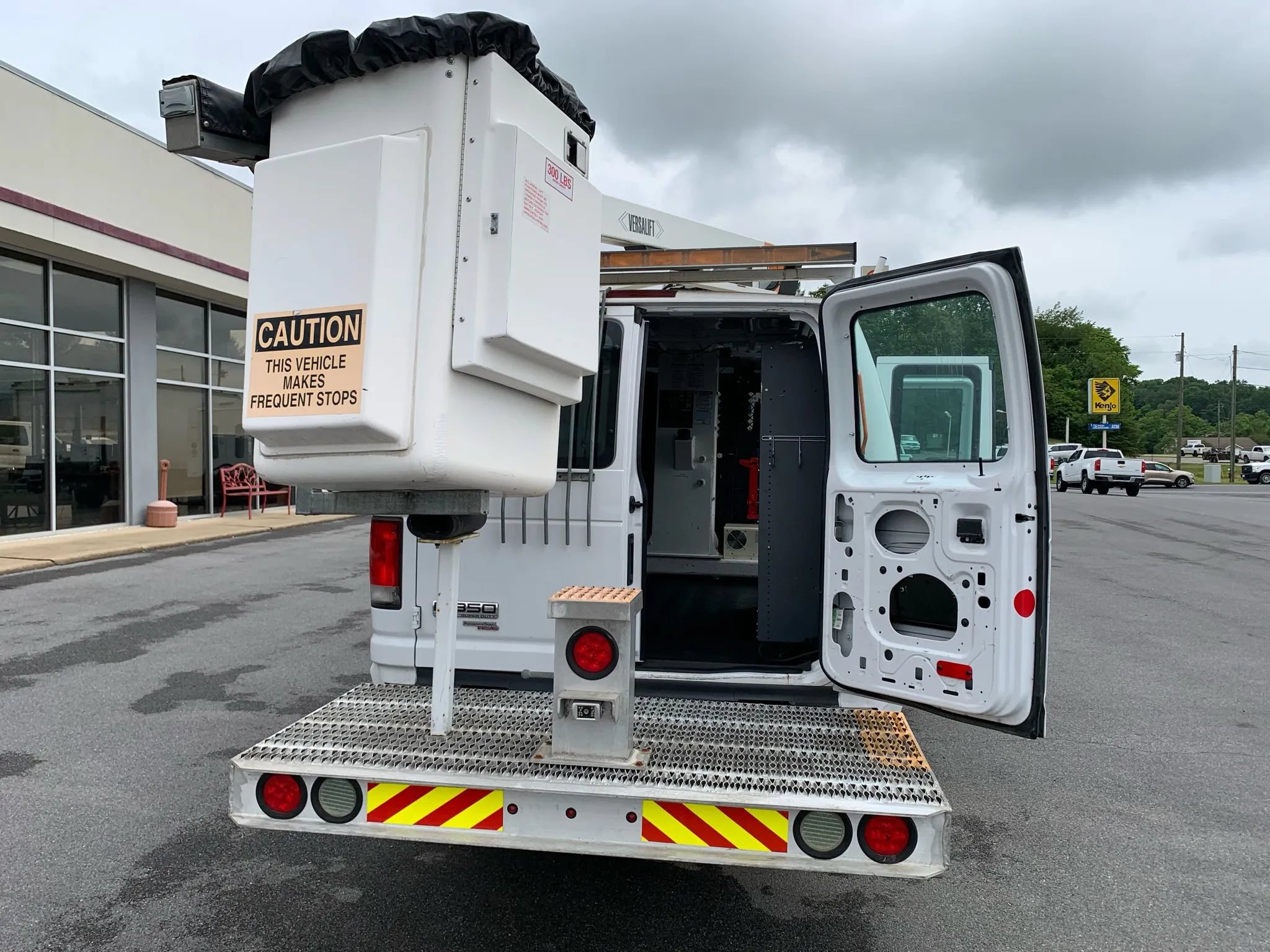 Used 2013 Ford E-350 and Econoline 350 Super Duty RWD image 31