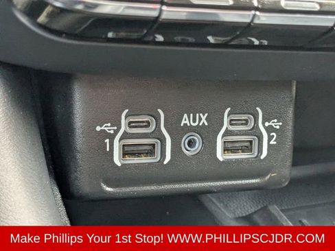 Used 2025 Dodge Durango R/T AWD/4WD image 22