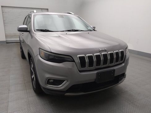 Used 2019 Jeep Cherokee Limited FWD image 14