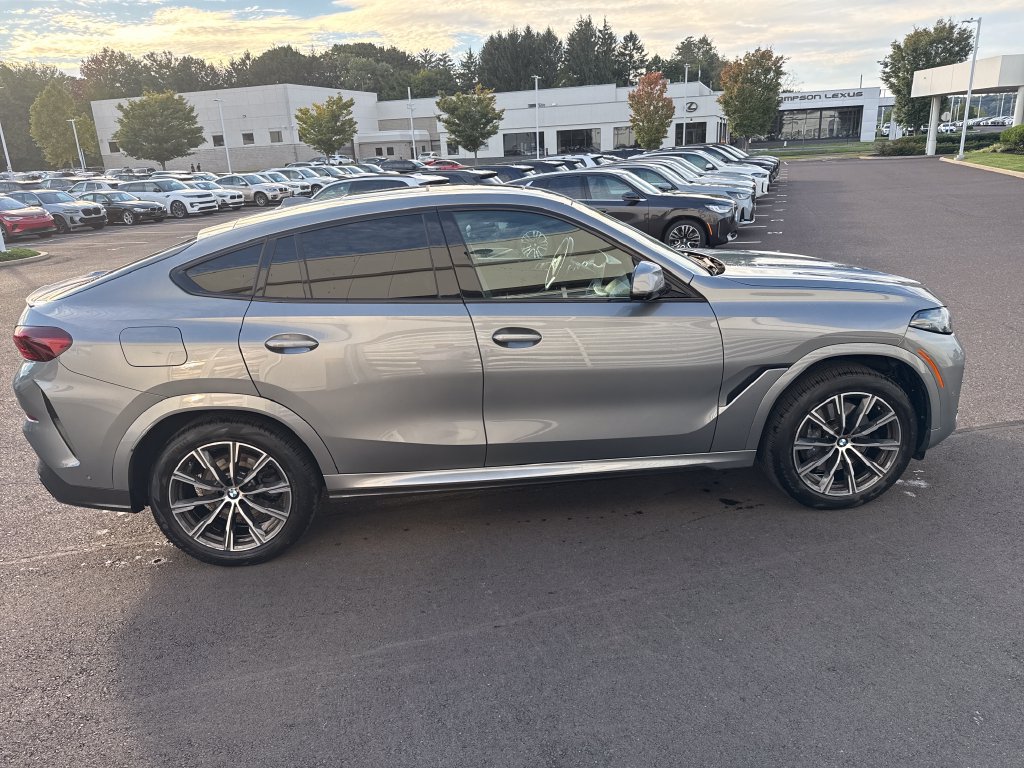 Used 2024 BMW X6 xDrive40i w/ Premium Package AWD/4WD image 6