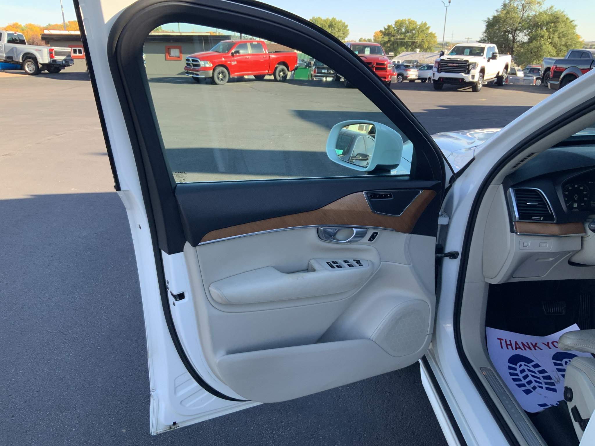 Used 2018 Volvo XC90 T6 Inscription w/ Convenience Package AWD/4WD image 10