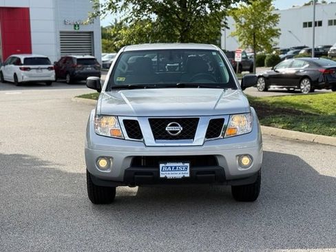 Used 2021 Nissan Frontier SV AWD/4WD image 2