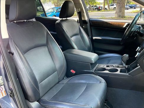 Used 2018 Subaru Outback 2.5i Limited AWD/4WD image 30