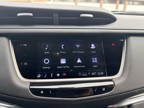 Certified 2024 Cadillac XT5 Luxury w/ LPO, Floor Liner Package AWD/4WD image 41