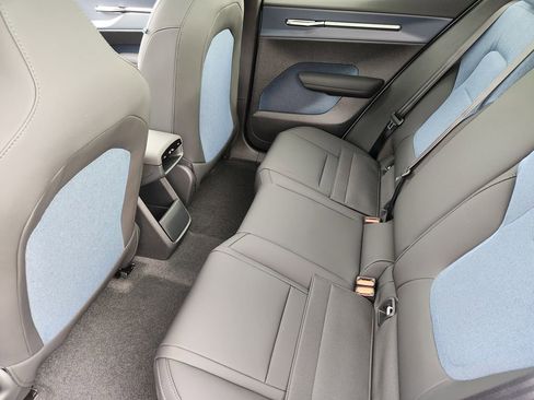 New 2026 Volvo EX30 Plus image 18