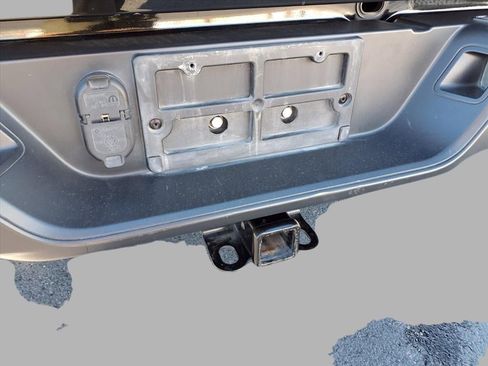 Used 2020 Jeep Gladiator Overland image 27