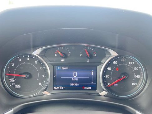Used 2024 Chevrolet Equinox LT FWD image 11