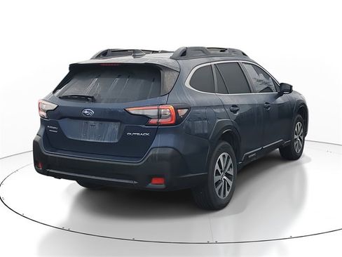 Certified 2023 Subaru Outback Premium image 4