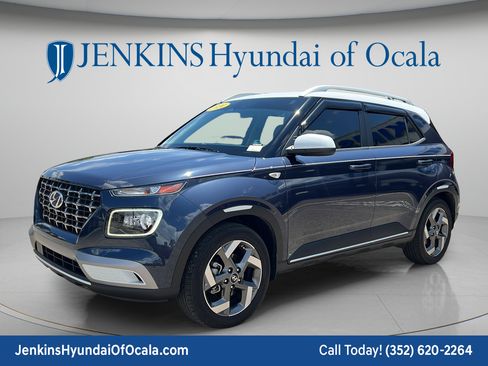 Certified 2024 Hyundai Venue Limited FWD image 7