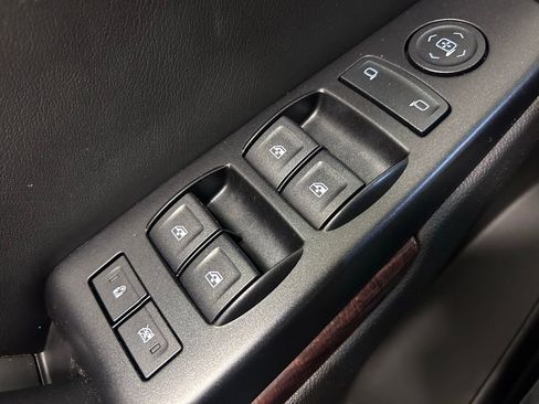 Used 2015 GMC Yukon SLE w/ Convenience Package AWD/4WD image 5