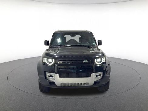 Used 2025 Land Rover Defender 110 S AWD/4WD image 2