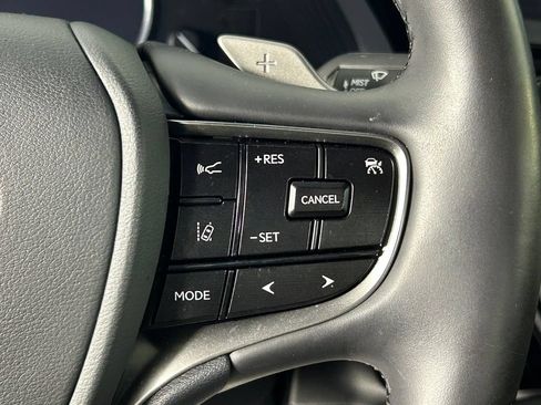 Used 2022 Lexus ES 300h w/ Luxury Package FWD image 29