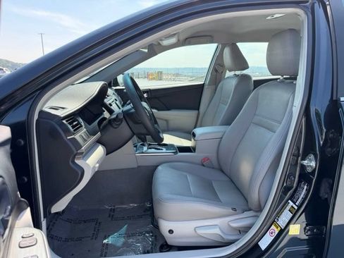 Used 2013 Toyota Camry LE FWD image 10