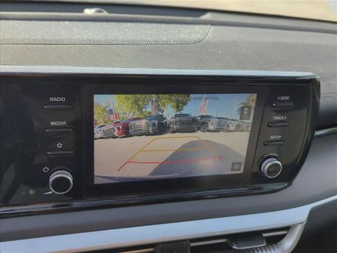 Used 2022 Kia K5 LXS FWD image 18