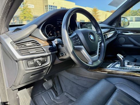 Used 2018 BMW X5 xDrive50i w/ Executive Package image 22