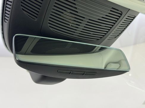 Used 2023 Mercedes-Benz Maybach GLS 600 4MATIC image 39