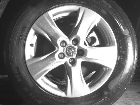 Used 2025 Toyota Highlander LE image 14