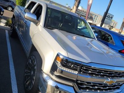 Used 2023 Kia Telluride S w/ S Sunroof Package