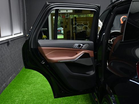 Used 2021 BMW X5 M50i w/ Premium Package image 35