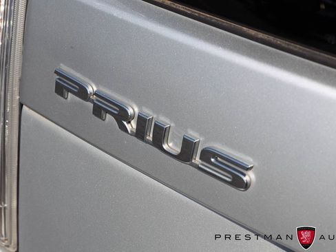 Used 2015 Toyota Prius Two FWD image 31