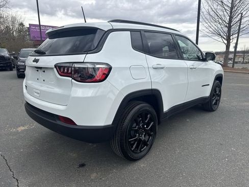 New 2026 Jeep Compass Latitude AWD/4WD image 13