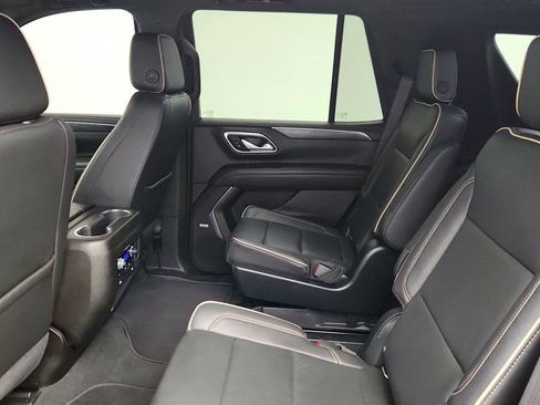 Used 2021 GMC Yukon SLT w/ SLT Premium Package image 22