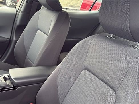 New 2026 Toyota Prius LE image 18