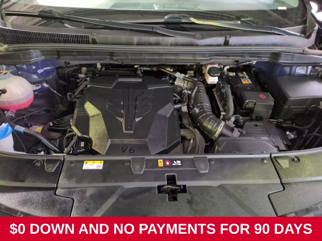 Used 2025 Kia Carnival FWD image 35